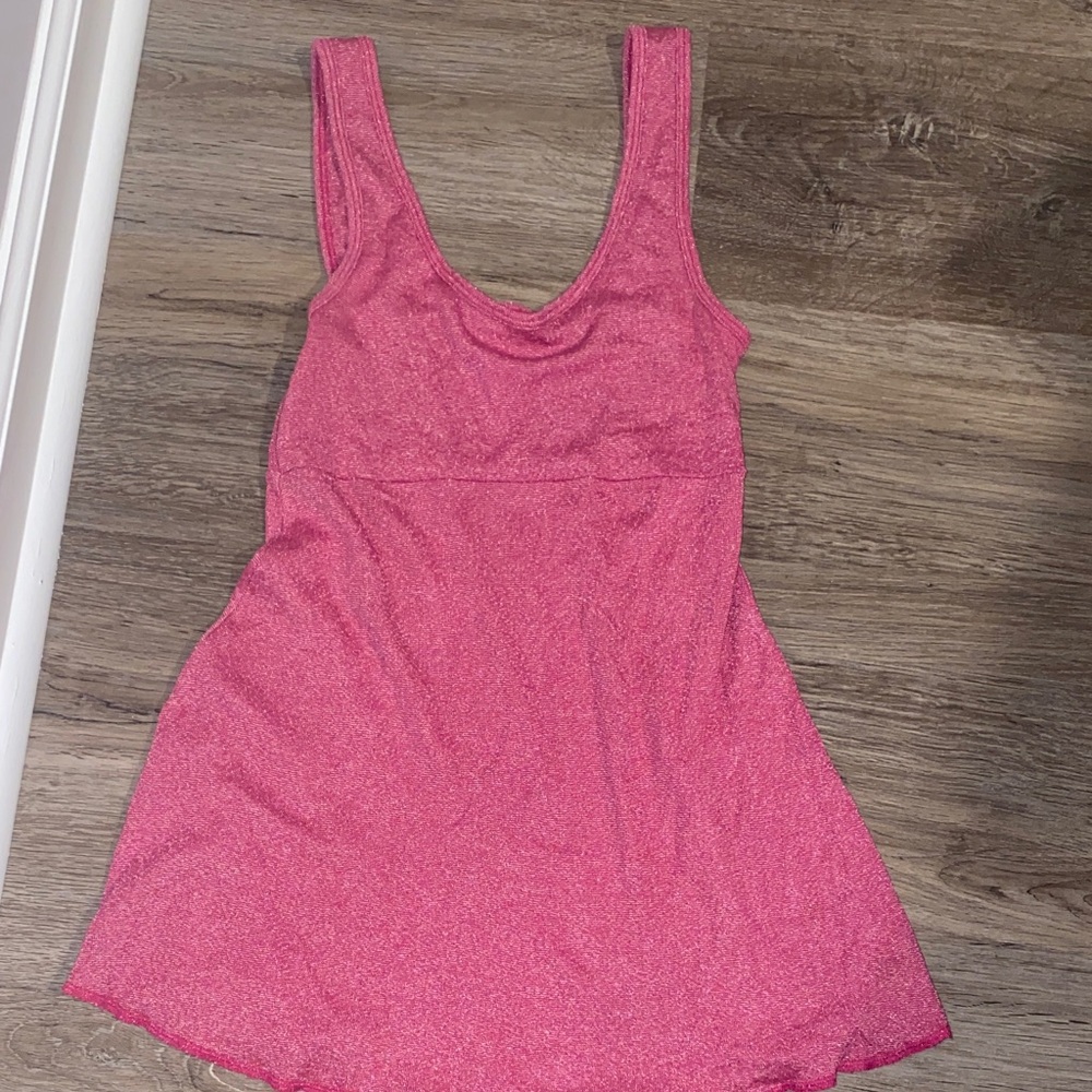 Pink Sleeveless Top - Picture 2 of 4